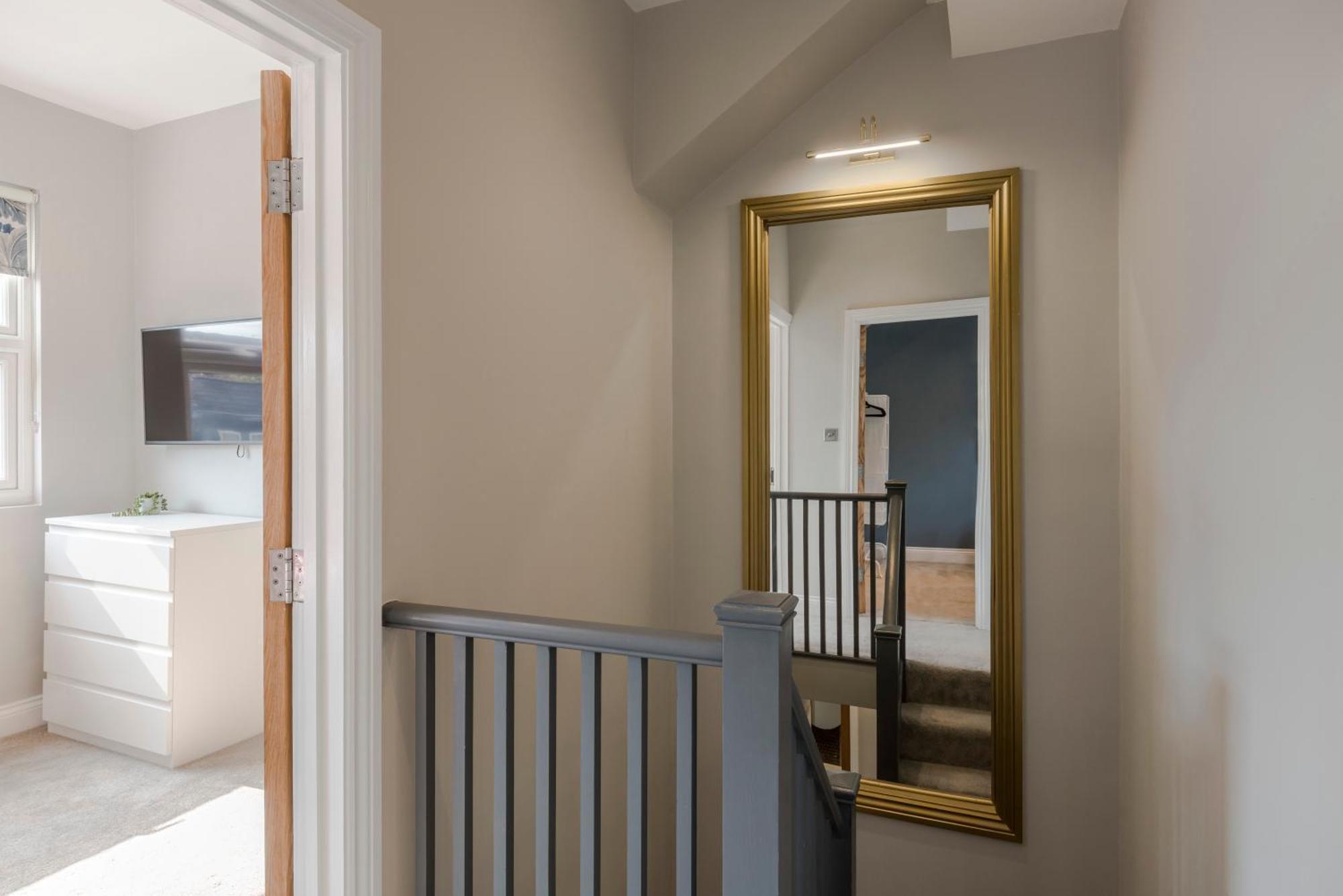 Stunning 3 Bed Duplex Apartment In The Heart Of West Hampstead London Exteriör bild