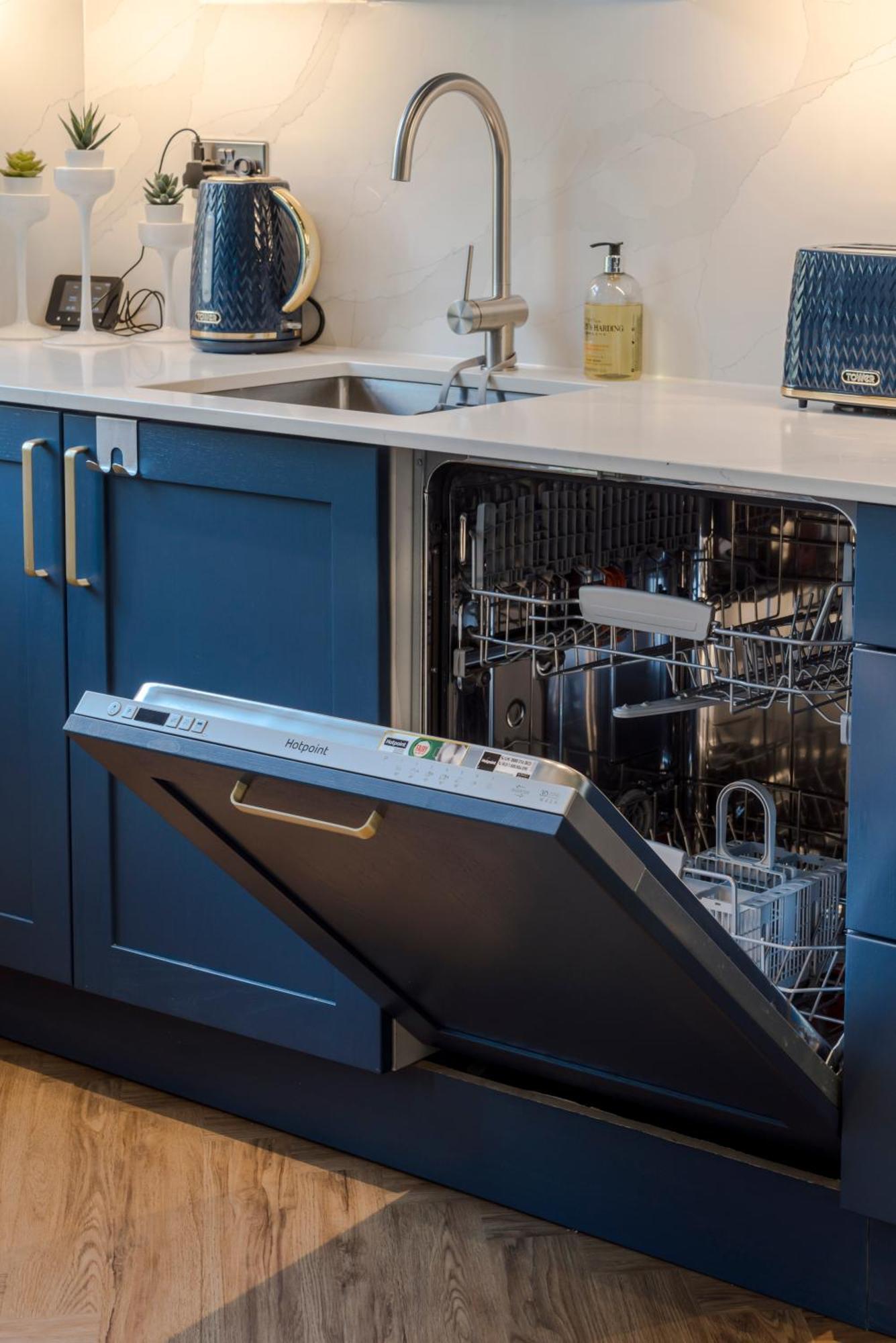 Stunning 3 Bed Duplex Apartment In The Heart Of West Hampstead London Exteriör bild